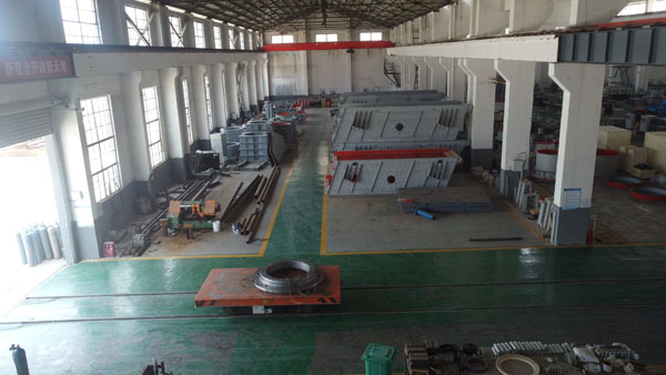 日产3万吨片麻岩机制砂设备怎么选型？结构原理是什么？